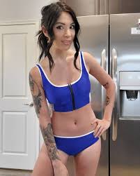 Melonie Mac - Free pics, galleries & more at Babepedia
