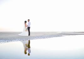 Kanye west vs kris humphries. Les 7 Robes De Mariee Les Plus Cheres De L Histoire