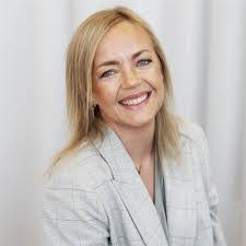 Carl Arno's Instagram, Twitter & Facebook