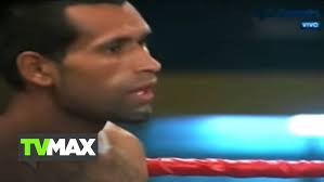 Celestino Caballero derrotado por Jonathan Barros