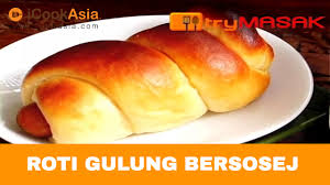 Ok mula2 canaikan doh tadi n letak sosej seperti gambar diatas. Resepi Roti Gulung Bersosej Try Masak Icookasia Youtube