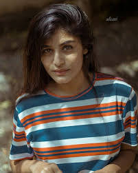 Sandra Hannah's Instagram, Twitter & Facebook