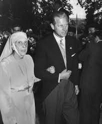 Felipe, era duque de edimburgo, pero no rey. El Gesto De La Madre Del Duque De Edimburgo Que Pudo Haber Cambiado La Historia