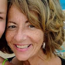 Deb Cunningham's Instagram, Twitter & Facebook