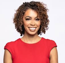 Kellie Porter's Instagram, Twitter & Facebook