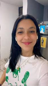 Con nosotros,puedes ser totalmente, de cabellos lisos o hidratamos tus  cabellos; para que disfrutes tus rizos. No hay límites; somos expertos en  el cuidado y reparación para cualquier tipo de hebra ...