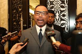 Datuk seri khairuddin abu hassan, a former batu kawan (penang) umno division deputy chief has recently been making headlines. Govt Seeks Dismissal Of Khairuddin S Lawsuit Questioning Emergency Advice By Pm Without Majority Support Claims Waste Of Court Time Malaysia Malay Mail