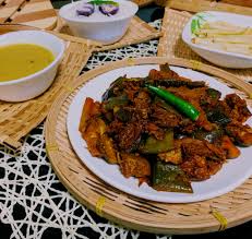 CURRY AND SPICE: LOITTA SHUTKIR TARKARI