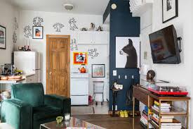 space above kitchen cabinets