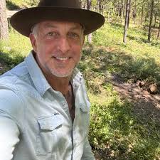 ✍️ Zak Zinter makes it official! #ProBlue