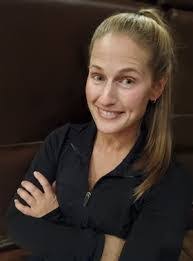 Lisa Repp's Instagram, Twitter & Facebook