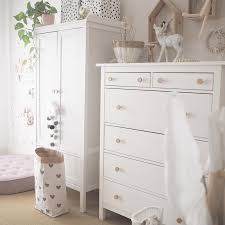 Kinderzimmer Inspiration Kleiderschrank Altrosa Weiss Vintage Kommode Ikea Paperbag Petite Kommode Kinderzimmer Kinderzimmer Schrank Kleiderschrank Kinderzimmer