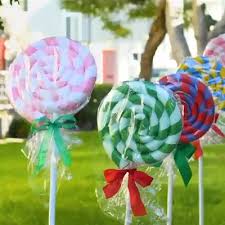 Outdoor beach christmas decorations diy lollipops with pool. Giant Outdoor Christmas Decorations Video Christmas Crafts Outdoor Christmas Decorations Christmas Decor Diy