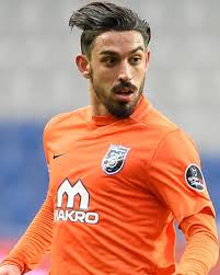 İrfan can kahveci, altyapıda gösterdiği başarılı performans sonrası, 2012 senesinde fuat çapa yönetimindeki gençlerbirliği takımı ile profesyonel sözleşme imzaladı. Irfan Kahveci