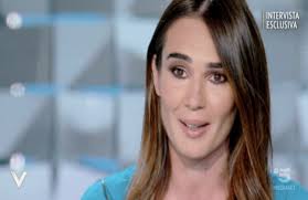 Check spelling or type a new query. Terremoto A Mediaset Simona Branchetti Potrebbe Fare Le Scarpe Alla Panicucci Contratto Meno Oneroso