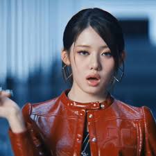 billionaire mv scenes (photos cut ver.)