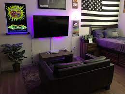 My College Studio Apartment Malelivingspace