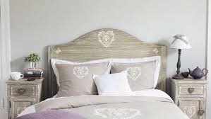 Maybe you would like to learn more about one of these? Une Tete De Lit Pour Donner Un Style De Charme Diaporama Photo