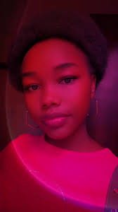 cynthos 🫂 (@cynthos25)'s videos with Par amour