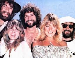 I hardly leave the house, as it is! Fleetwood Mac S Lindsey Buckingham Splits From Wife Of 21 Years Kristen Messner