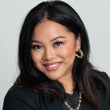 Stacia Evans's Instagram, Twitter & Facebook