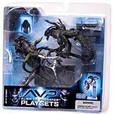 4 out of 5 stars Alien Attacks Predator Action Figure Set Playsets Alien Vs Predator Walmart Com Walmart Com