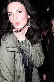 Katy Schell's Instagram, Twitter & Facebook