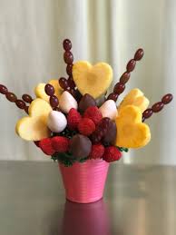 Chocolate covered strawberries are the perfect gift our gifting experts know that a perfect gift of dipped strawberries is a classic way to brighten their day. Sweetheart Bouquet In Donaldsonville La Flowers By Teapot