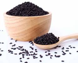 The black sesame seeds are used to ensure the hair health. Here Is Why You Should Add Black Sesame Seeds To Your Daily Diet