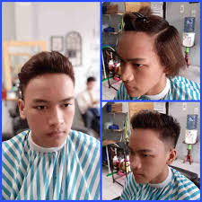 Model rambut undercut memang masih menjadi yang paling banyak diminati saat ini. Jasa Potong Rambut Panggilan Bantul Sleman Jogja Sekitarnya Murah