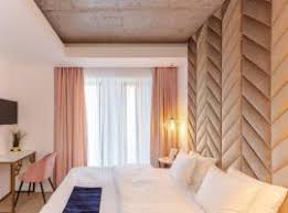Turistii care ne viziteaza, spun ca la noi sunt conditii de 4 stele si ca. Cele Mai Bune 10 Hoteluri De 4 Stele Din BucureÈti Romania Booking Com