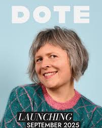 Stolt over å være med fra starten. Som DOTE-designer er jeg med og former  et nytt univers. Et univers for ekte skapere, ekte plagg og ekte eierskap.  Vi er flere som bygger