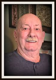 Derrick Lindsey's Instagram, Twitter & Facebook