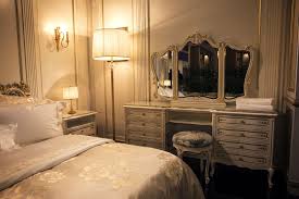 Amish bedroom dressers and mirrors. 20 Makeup Vanity Sets And Dressers To Complete Your Dream Bedroom