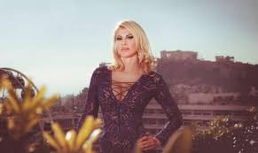 Νίκησα τον καρκίνο με όπλο το χαμόγελο. Eyrydikh Papadopoyloy Apoxwrhse Apo To My Style Rocks Kai Kataggelei Thn Paragwgh In Gr