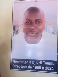 Hommage au Doyen Abdou Sall, un maître de savoir et d'humanité Aujourd'hui,  nous tenons à rendre un hommage solennel et profondément sincère au doyen Abdou  Sall, enseignant à la retraite, un homme