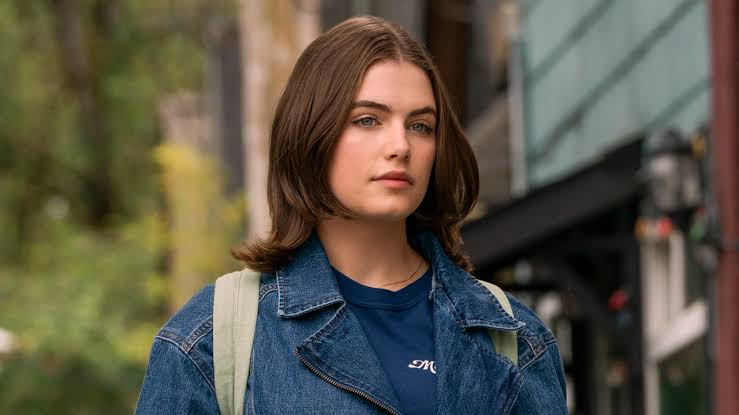 Ella Bright Teases 'Off Campus' Season 2, Reveals She Has a Favorite  Episode So Far - Just Jared - Celebrity News and Gossip | Entertainment