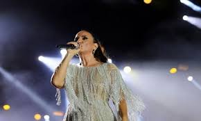 For your search query ivete sangalo 2020 mp3 we have found 1000000 songs matching your query but now we recommend you to download first result ivete sangalo virada salvador 2020 show. Ivete Sangalo Comanda Reveillon Na Boca Do Rio E Agrada Multidao Bahia Economica