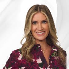 We're welcoming Stacy Dillow, who brings a people-first mindset and  business transformation expertise into her new role as EVP and Chief People  Officer at HPE. https://hpe.to/6182FIvsA