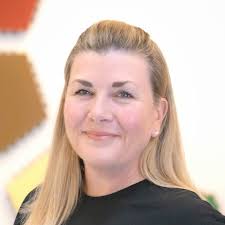 Avery Robbins Email & Phone Number