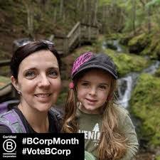 Ashley Abernethy's Instagram, Twitter & Facebook