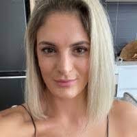 Madelyn Burrows's Instagram, Twitter & Facebook