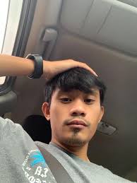 Derrick Rose answers the question you've all been wondering...why did he  cut his hair? #NBAVote