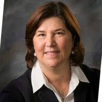 Julie Skinner's Instagram, Twitter & Facebook