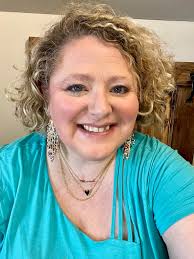 Custom pearl jewelry at table A7