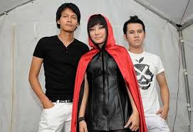 Download lagu garasi band mp3 dan video mp4. Garasi