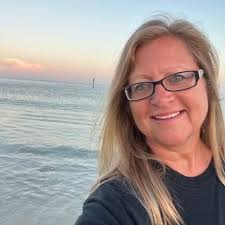 Kim Hopper (@she_hunts2)