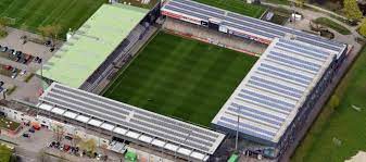 Aktuell wird die herren fußball mannschaft von christian streich trainiert. Dreisamstadion Guide Sc Freiburg Football Tripper