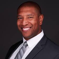 Completed my first week at Amazon Web Services (AWS) as a Hiring Our Heroes  fellow. Thankful for this experience and the mentorship so far, especially  from Caitlin Stein. Here's to many Day