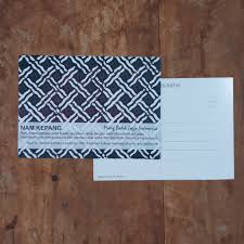 Sumber lain menjelaskan bahwa motif batik adalah kerangka gambar pada batik berupa perpaduan antara garis, bentuk dan isen menjadi satu kesatuan yang mewujudkan batik secara keseluruhan. Kartupos Batik Postcard Motif Nam Kepang Shopee Indonesia
